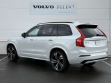 ◆バック/万が一を考え、安全性を重視する方に選ばれているVOLVO車。ドアを開閉するとその重み・厚みに驚くはず