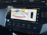 360度ビューのバックカメラ。解像度も高く難しい駐車もしっかりサポートします。
