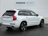 ◆バック/万が一を考え、安全性を重視する方に選ばれているVOLVO車。ドアを開閉するとその重み・厚みに驚くはず