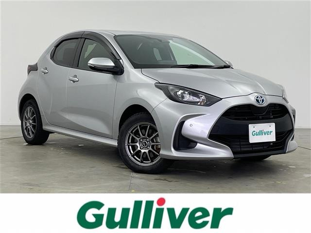 ヤリス1.5 ハイブリッド G E-Four 4WD修復歴無し