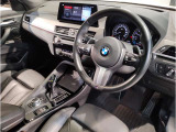 ☆センターパネルを運転席側に僅かに傾けたBMW独特のインパネ☆【駆け抜ける歓び】はここからもスタートしております☆