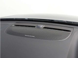 【harman/kardon】世界のオーディオファン垂涎のプレミアムサウンドシステムを搭載。原音に近い音場空間を忠実に再現。乗る人すべてに最良の音響体験を提供します。