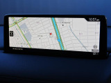 マツダコネクトの10.25インチワイドセンターディスプレイです。『Android Auto』『Apple CarPlay』や独自のコネクテッドサービスに対応したインターフェイスシステムです。