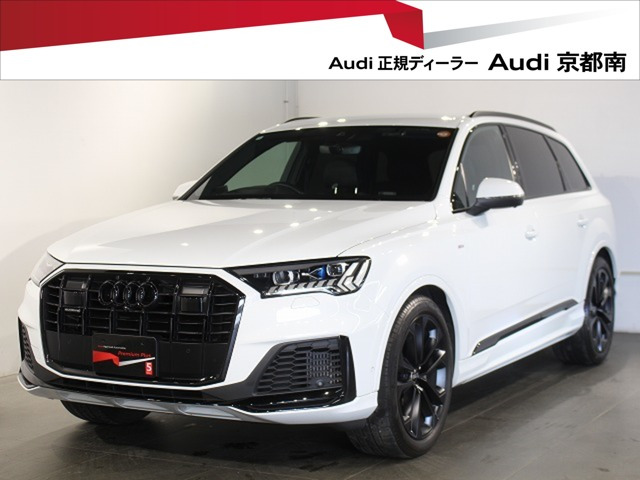 Q755 TFSI クワトロ Sライン 4WD