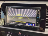 バックカメラも装備しております。車庫入れの苦手なお客様も安心!重宝してくれます!
