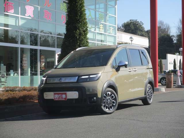 フリード 1.5 e:HEV クロスター