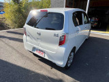 外装の傷や車両の状態など、お気軽にお問い合わせください。お待ちしております。事務所は展示場の下側になります。ご来店の際は一度ご連絡頂けると幸いです。