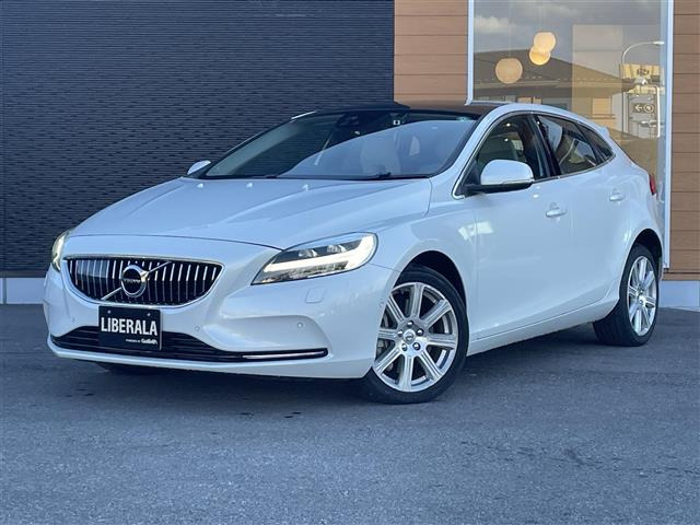 V40D4 インスクリプション ディーゼル本革シート サンルーフ