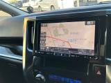 アルパイン製ナビを装備。タッチパネル式で使いやすく、お出かけもラクラクです。