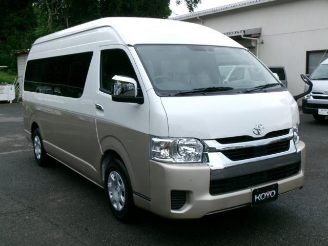 ハイエース 2.7 グランドキャビン 登録済み未使用車