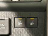 寒い日のドライブを快適にする運転席&助手席シートヒーターが付いてます。アクセサリーソケット(12V/120W)も装備されています。