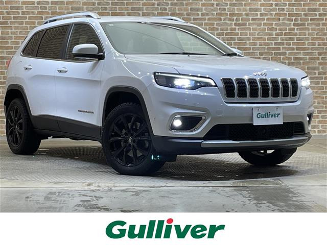 チェロキーリミテッド 4WD4WD 本革シート