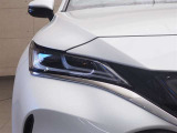 LEDヘッドライトです。デザイン性がよくとても明るいので、夜間の走行や悪天候でも安心です。しかも長寿命!