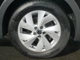 16インチアルミホイールです。