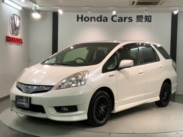 フィットシャトルハイブリッド1.3 スマートセレクション ファインライン