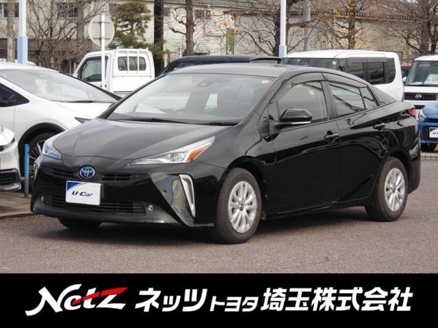 プリウス1.8 S セーフティ プラスII E-Four 4WD