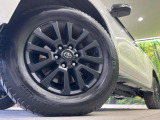 【純正18インチアルミホイール】外観にマッチした純正アルミホイールを装着しております。各種社外アルミホイールや、スタッドレスタイヤも取扱いしております。是非ご相談ください♪