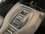 「e:HEV」は、モーター走行を中心にしながら電気エネルギーやエンジン動力を最も効率よく使い分けることができる賢いハイブリッドシステムです。シフトはエレクトリックギアセレクターになっています。