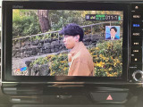 TV付きの車となっております。送迎時の待ち時間などとてもお役に立ちます。