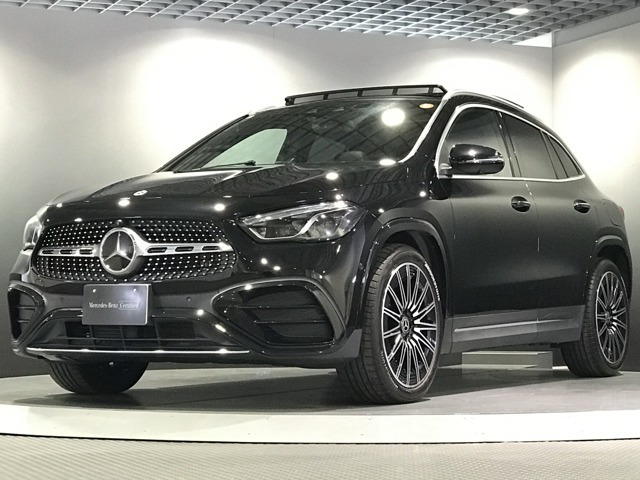 GLAクラスGLA200d 4マチック AMGラインパッケージ 4WD
