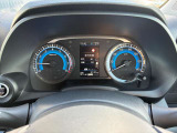 視認性の良いメーターまわり。燃費などもご確認いただけます!