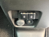 【USBソケット】【アクセサリーソケット】の両方をインパネセンターに配置。