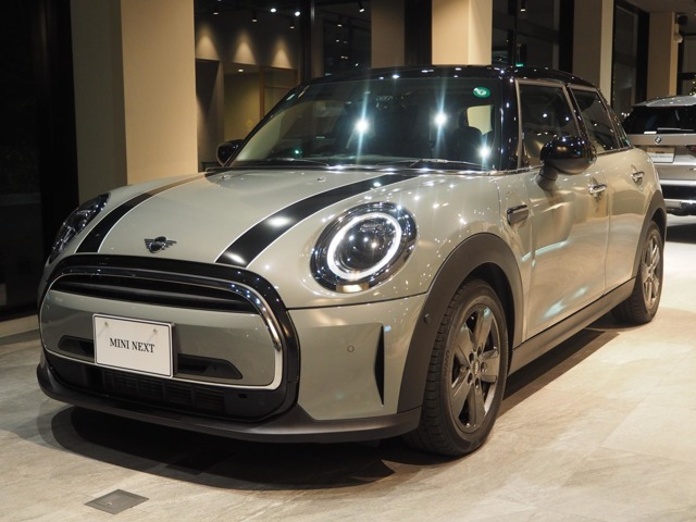 ミニ クーパー 5ドア DCT