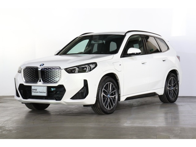 iX1xドライブ30 Mスポーツ 4WD