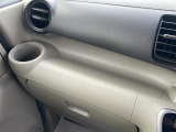 前席の収納スペースも十分ございます!常備しておきたいものを収納できるのは便利ですね!