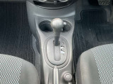 シフトノブの位置がステアリングに近くて、運転しやすいですよ♪♪