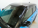 ルーフはブラックです。