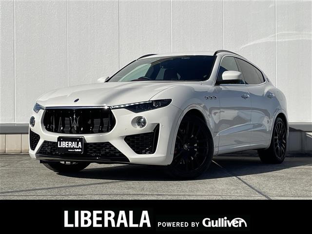 レヴァンテグランスポーツ 4WD4WD 本革シート