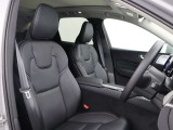 長時間ドライブでも疲れにくいと定評のあるシート!どんな体格の方でも疲れにくい工夫が詰まっています!