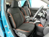 運転席シートです。フィット感が有り座り心地の良いシートです。