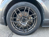 社外アルミホイール装着しております。