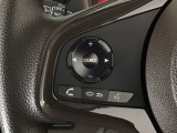 ステアリングリモコンは、運転中でも簡単に音量調整やチャンネル変更もできます!わき見運転防止にもつながるので安心です♪