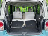 普段のお買い物や通勤、送迎等に十分な荷室スペースを確保しております。セカンドシートを倒すと、大きな荷物の積載も可能です♪