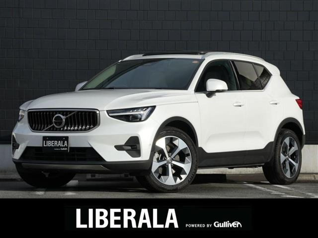 XC40ウルトラ B4 AWD 4WD本革シート