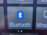 Bluetoothオーディオ対応可。お持ちのスマホやiPodなどとBluetooth接続して外部機器内の音楽などを車内で楽しめます。