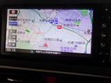 純正ナビを装備。タッチパネル式で使いやすく、お出かけもラクラクです。
