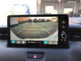 【バックカメラ】駐車時に安心のバックカメラが装備されています!