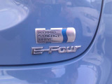 ハイブリッド車4WD