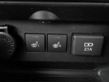 寒いときに便利なシートヒータースイッチ!USB端子