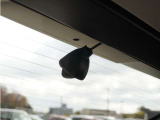 ◆前後ドライブレコーダー付き◆映像・音声などを記録する自動車用の装置です。もしもの事故の際の記録はもちろん、旅行の際の思い出としてドライブの映像を楽しむことができます。