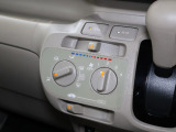 マニュアルエアコン装備車になります!