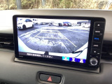 バックモニターにガイド線表示付きなので車庫入れも安心【カメラアングルは3パターンから選べます】知らない道でも安心して楽しくお出かけができます。
