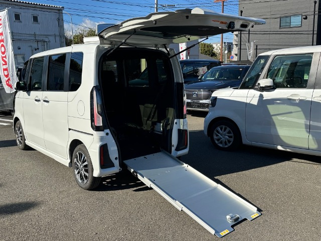 N-BOXカスタムスロープ