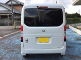 駐車も安心のリアカメラ付です