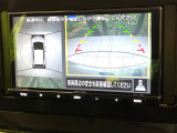 【アラウンドビューモニター】専用のカメラにより、上から見下ろしたような視点で360度クルマの周囲を確認することができます☆死角部分も確認しやすく、狭い場所での切り返しや駐車もスムーズに行えます。