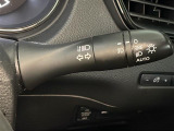 【オートライト(AUTO)】外の明るさをシステムが感知して、自動でヘッドライトが点灯します!ヘッドライトをつけ忘れを防ぐ便利機能です。